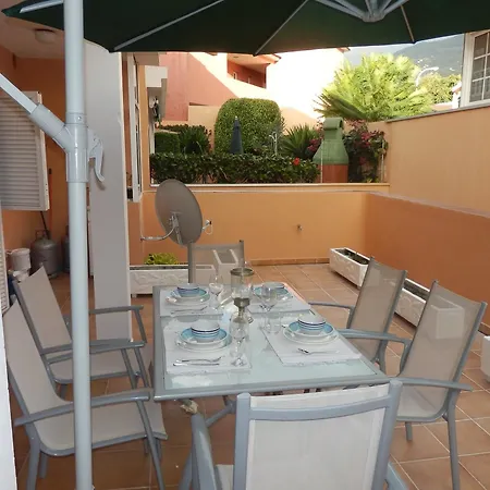 With 3 Bedrooms In Puerto De La Cruz, With Wonderful Sea Vie Apartamento *